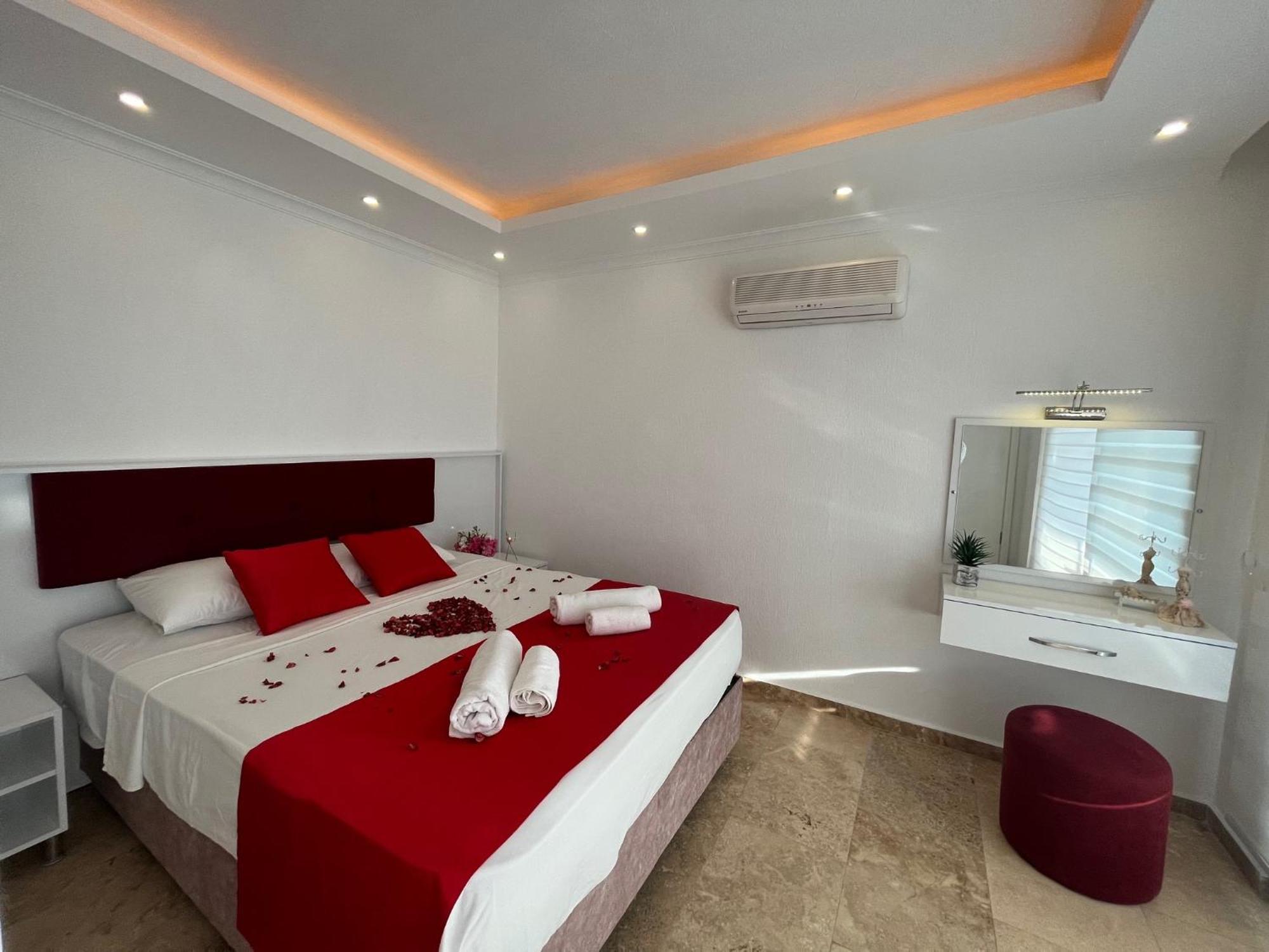 Sheyma * Kalkan